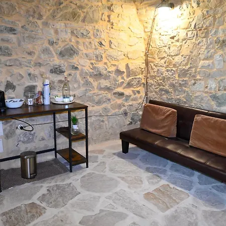 Borgo Sciugolo 3* Baselice
