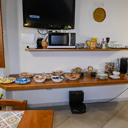 Bed & Breakfast Borgo Sciugolo 4*