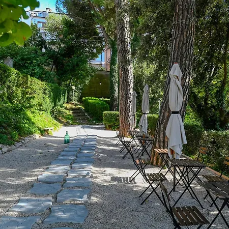 Bed & Breakfast Borgo Sciugolo Baselice