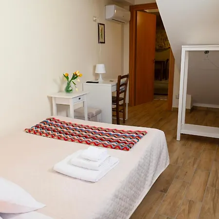 Borgo Sciugolo Couette-café